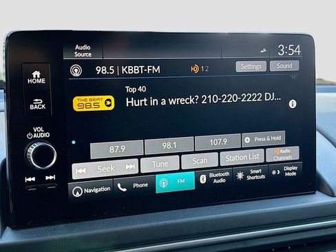 Used 2023 Honda Pilot Touring image 15