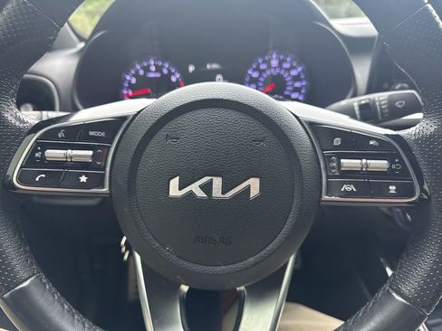 Used 2023 Kia Forte GT-Line w/ GT-Line Premium Package FWD image 13