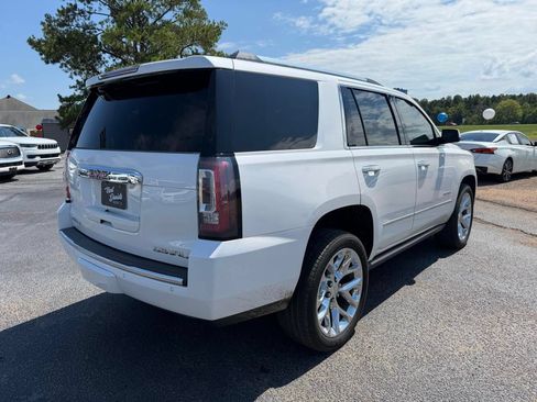 Used 2020 GMC Yukon Denali w/ Denali Premium Package RWD image 3