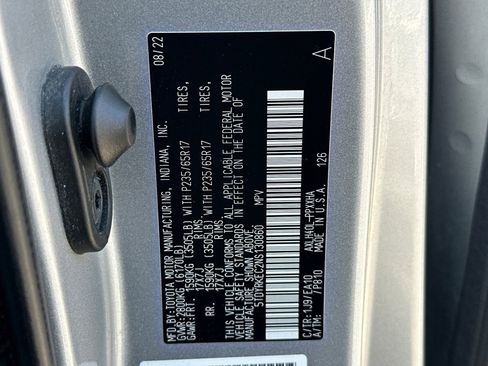 Used 2022 Toyota Sienna XLE image 30