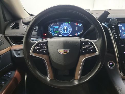 Used 2019 Cadillac Escalade Premium Luxury w/ LPO, Radiant Package AWD/4WD image 17