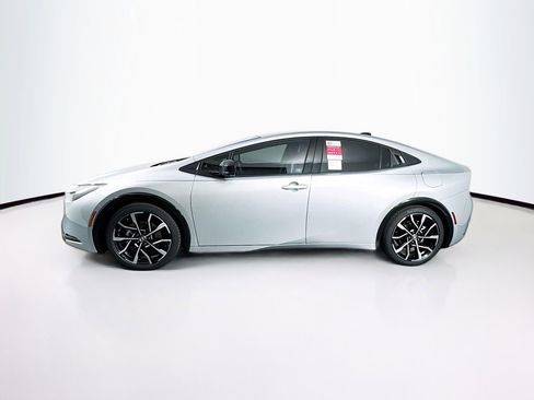 New 2026 Toyota Prius Plug-In Hybrid image 5