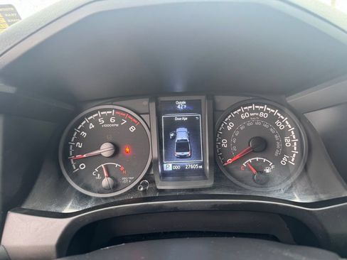 Used 2023 Toyota Tacoma SR AWD/4WD image 27