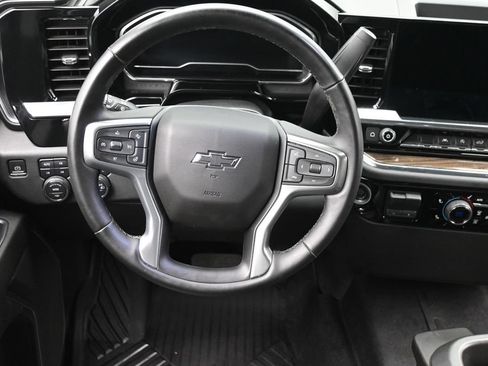 Used 2023 Chevrolet Silverado 1500 RST w/ Z71 Off-Road Package AWD/4WD image 12