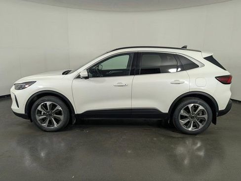 Used 2024 Ford Escape Platinum w/ Premium Technology Package image 5