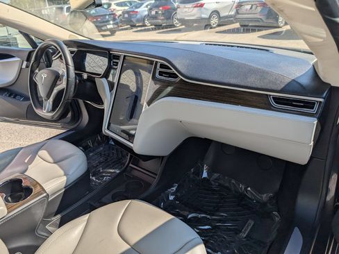 Used 2015 Tesla Model S 60 RWD image 13