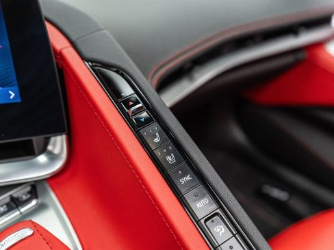 Used 2024 Chevrolet Corvette Z06 image 95