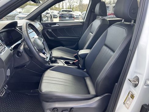Used 2023 Volkswagen Tiguan SE R-Line FWD image 22