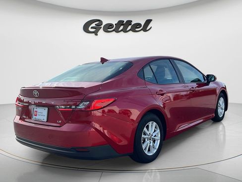 Used 2025 Toyota Camry LE w/ Convenience Package FWD image 5