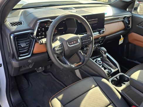 New 2026 GMC Canyon AT4 w/ Technology Plus Package AWD/4WD image 17