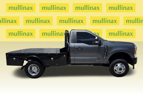 Used 2023 Ford F350 XL AWD/4WD image 2