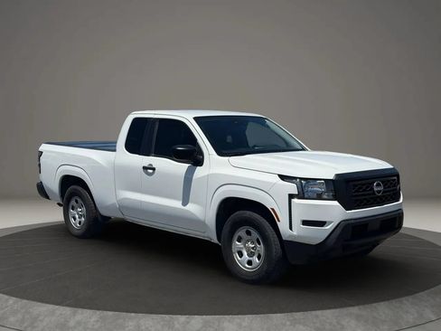 Used 2024 Nissan Frontier S w/ Technology Package RWD image 8