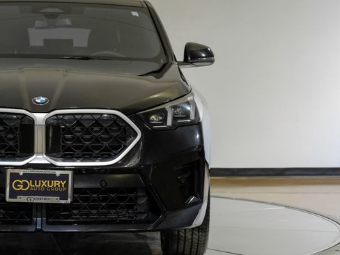 Used 2025 BMW X2 xDrive28i AWD/4WD image 46