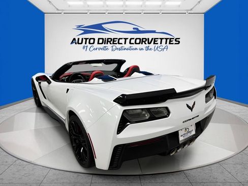 Used 2019 Chevrolet Corvette Z06 RWD image 12