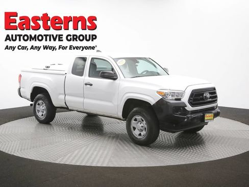 Used 2020 Toyota Tacoma SR RWD image 48