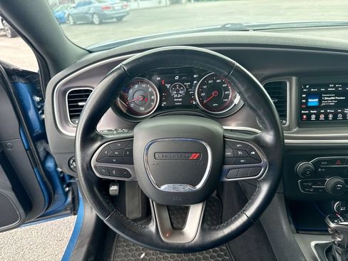 Used 2022 Dodge Charger SXT w/ Leather Interior Group RWD image 23