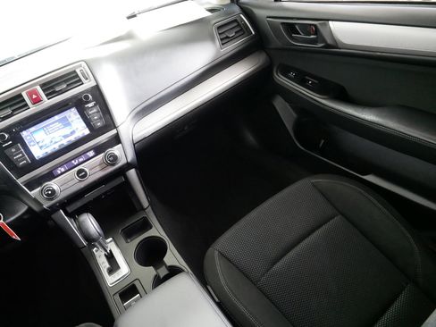 Used 2019 Subaru Outback 2.5i w/ Popular Package #1 AWD/4WD image 11