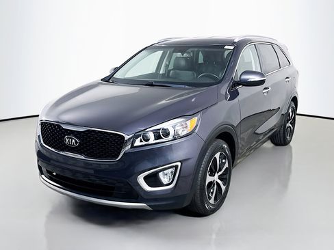 Used 2018 Kia Sorento EX FWD image 4