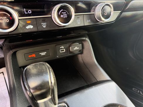 Used 2022 Honda Civic Sport image 27