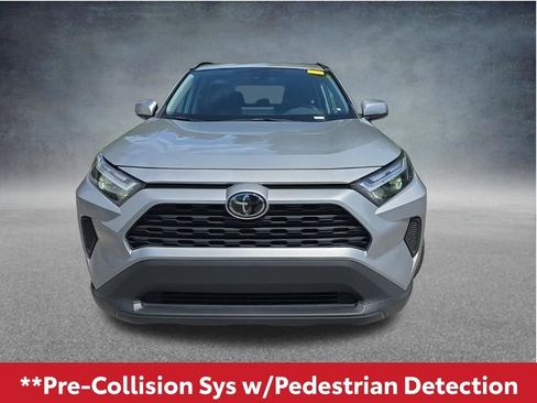 Used 2024 Toyota RAV4 XLE FWD image 13