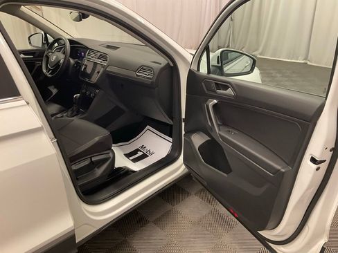 Used 2021 Volkswagen Tiguan S image 20