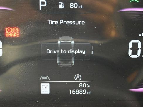 Used 2024 Kia Telluride LX AWD/4WD image 16