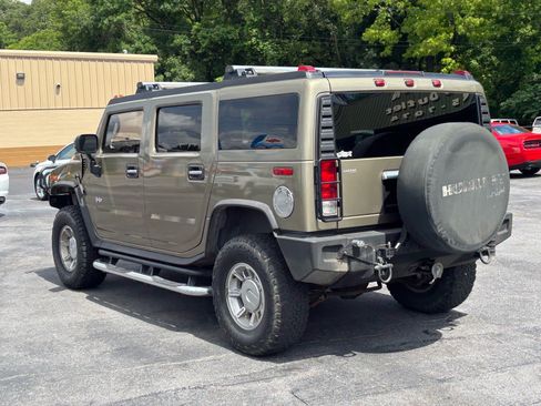 Used 2005 HUMMER H2 w/ Preferred Equipment Group AWD/4WD image 3