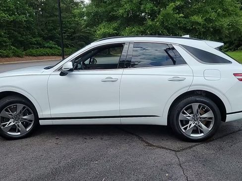 Used 2024 Genesis GV70 3.5T Sport AWD/4WD image 5