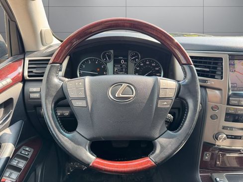 Used 2014 Lexus LX 570 4WD image 13