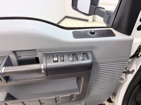 Used 2012 Ford F550 4x4 Crew Cab Super Duty w/ Payload Upgrade Pkg image 20