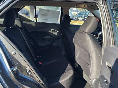 New 2025 Nissan Kicks Play S image 11