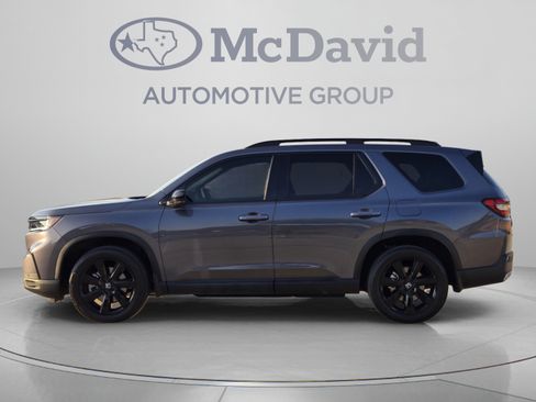 Used 2025 Honda Pilot Black Edition image 2