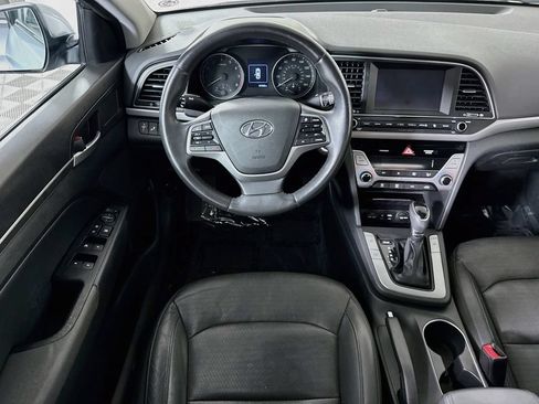 Used 2017 Hyundai Elantra Limited FWD image 3