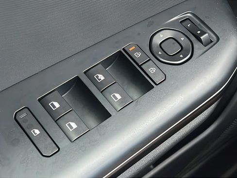 New 2026 Kia K4 FWD image 15