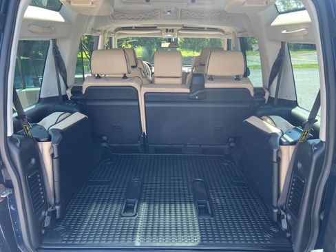 Used 2003 Land Rover Discovery SE image 25