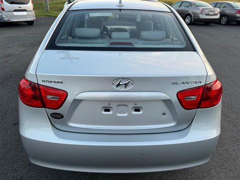Used 2009 Hyundai Elantra GLS image 16