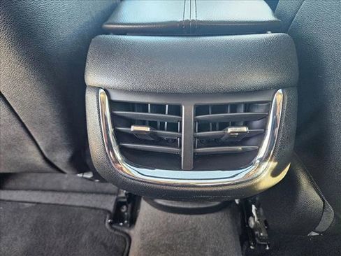 Used 2024 Chevrolet Malibu LT image 19