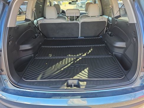 Used 2016 Honda Pilot Touring image 24