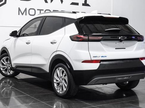 Used 2023 Chevrolet Bolt EUV LT w/ Driver Confidence Package image 13