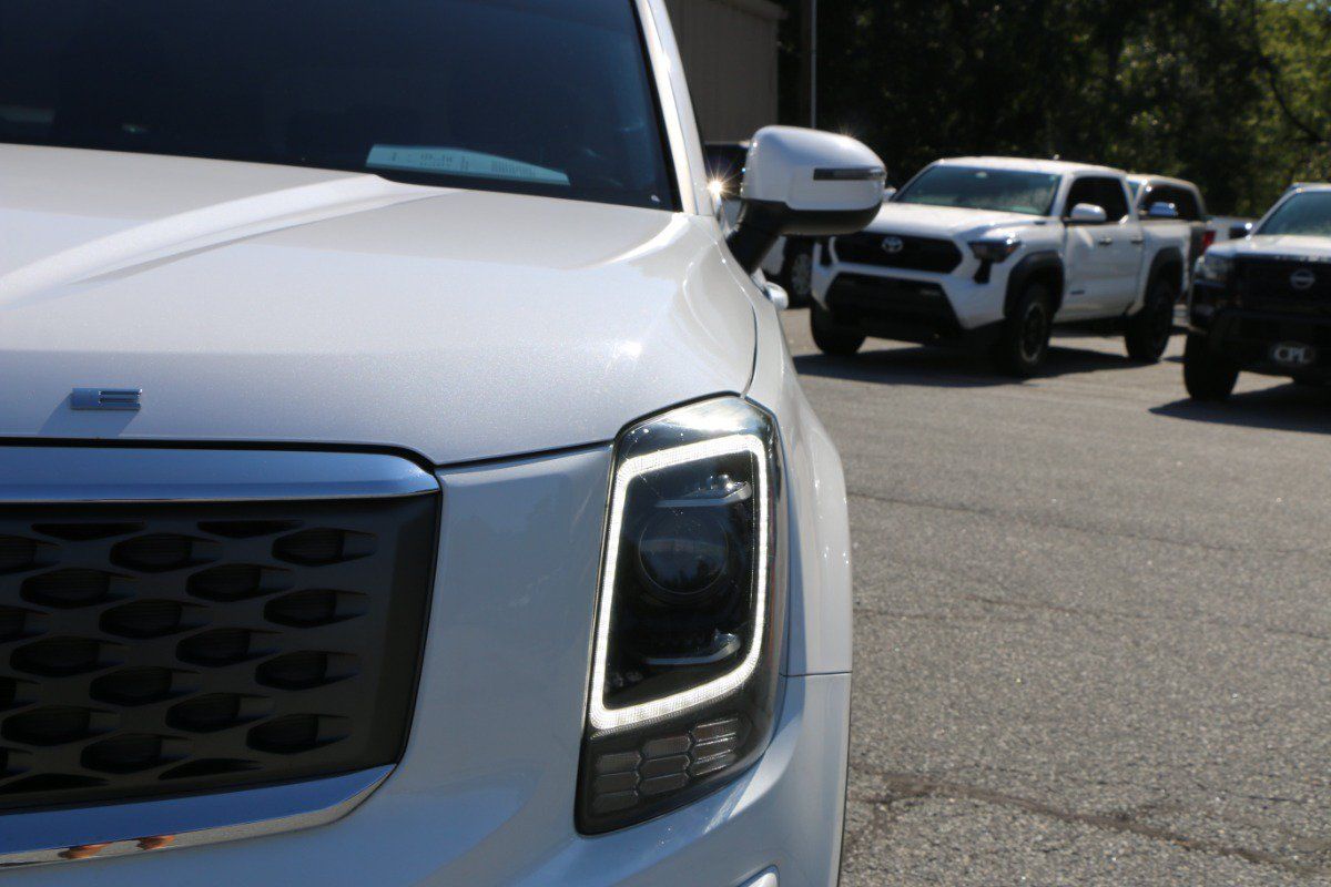 Used 2022 Kia Telluride SX w/ Nightfall Edition Package AWD/4WD image 13