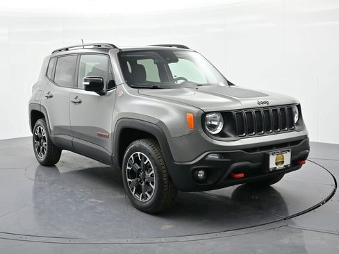Used 2023 Jeep Renegade Trailhawk w/ Sun/Sound Group image 4