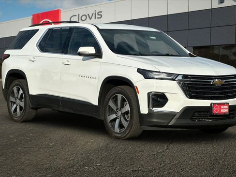 Used 2023 Chevrolet Traverse LT w/ LT Premium Package image 10
