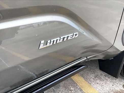 Used 2026 Toyota Tacoma Limited AWD/4WD image 10