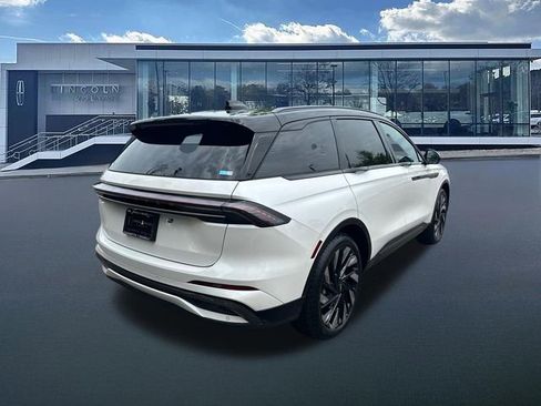 New 2026 Lincoln Nautilus Reserve w/ Jet Appearance Package AWD/4WD image 7