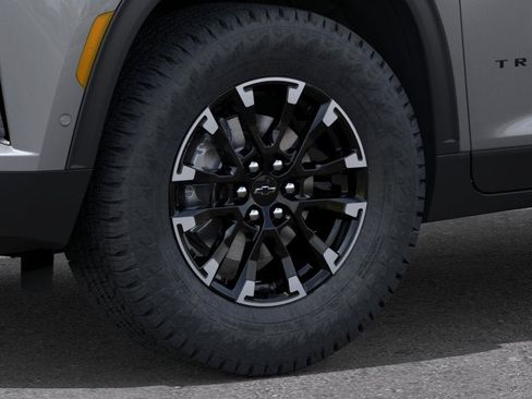 New 2026 Chevrolet Traverse Z71 w/ Enhanced Driving Package AWD/4WD image 33
