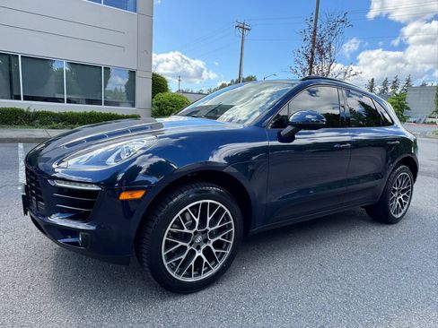 Used 2018 Porsche Macan Sport Edition AWD/4WD image 5