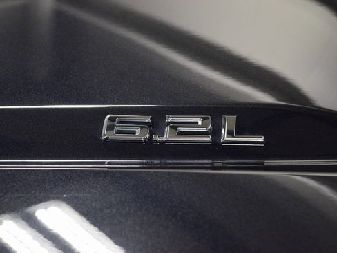 Used 2022 Chevrolet Silverado 1500 High Country w/ High Country Premium Package image 16