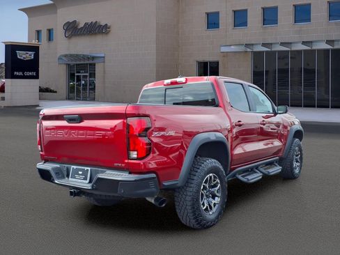Used 2024 Chevrolet Colorado ZR2 w/ ZR2 Convenience Package III AWD/4WD image 4