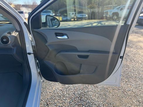Used 2014 Chevrolet Sonic LTZ image 22