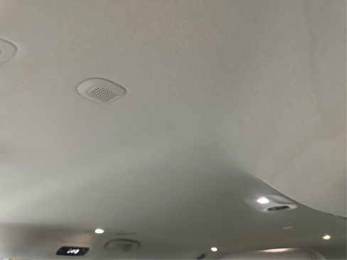 Used 2021 Chrysler Voyager Lxi image 27